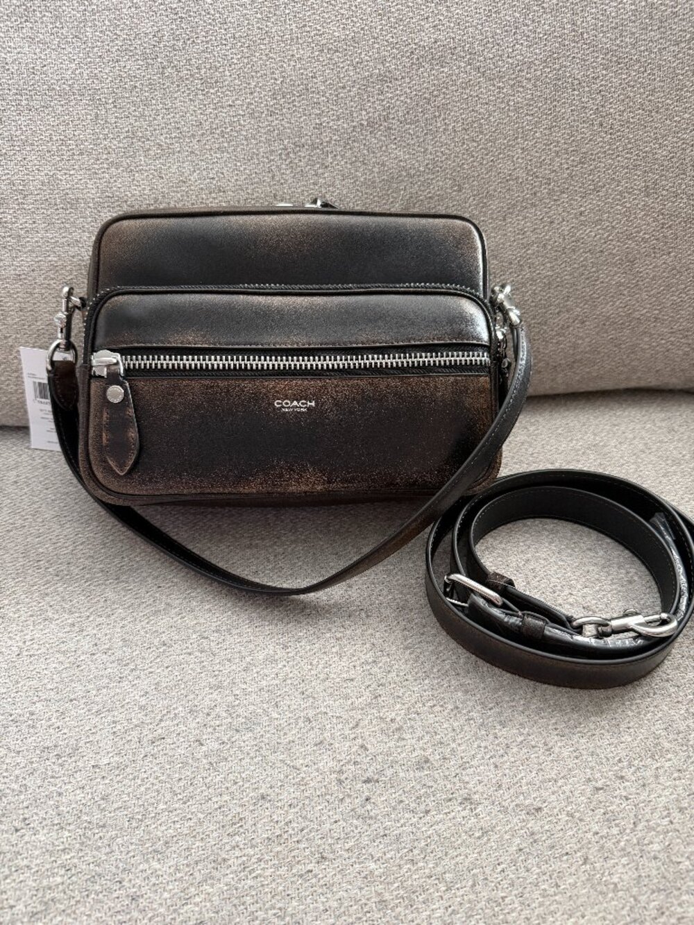 NWT Coach Dakota Crossbody Bag in Loved Leather — Black/Light Tan, Style CDS84